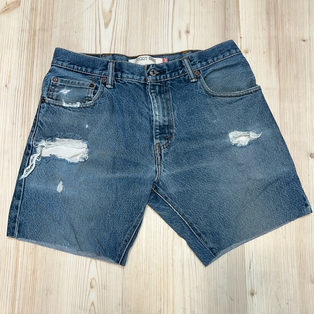 Vintage Levi’s 517 Fresh Cut Denim Shorts